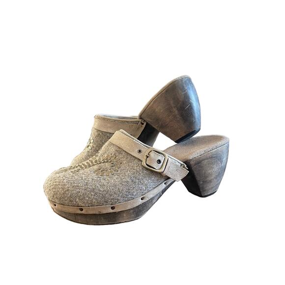 Calleen Cordero Gray Studded Wooden Heel Mule Clog Size 7 - Picture 1 of 10